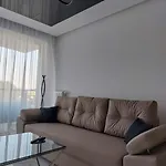 Westin House Black